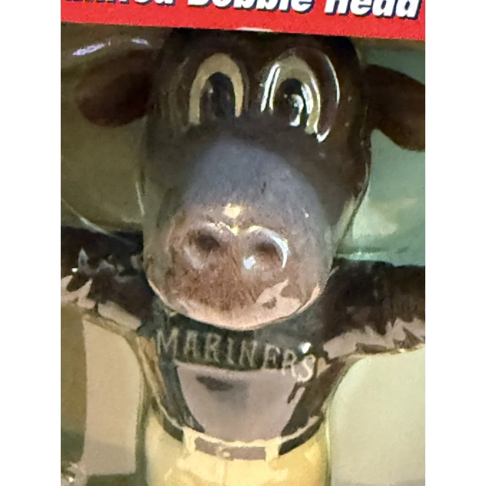MOOSE MASCOT Seattle Mariners 8